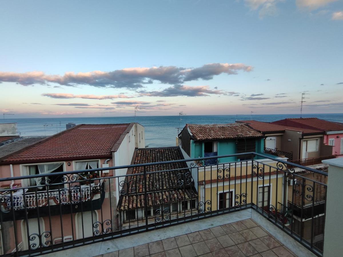 Sicily Travel Apartment'S 4 Giardini Naxos Kültér fotó